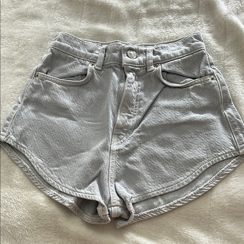 High-Waisted Light Gray Denim Shorts